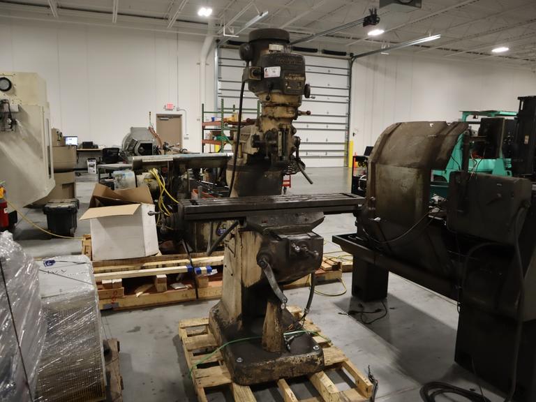 Bridgeport Series I Vertical Knee Mill, Variable Speed, 9"x42" Table, 2 HP