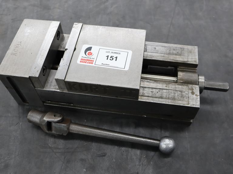 Kurt II PT600 6" Machine Vise, Horizontal-Vertical Mounting, Steel Jaws, Handle