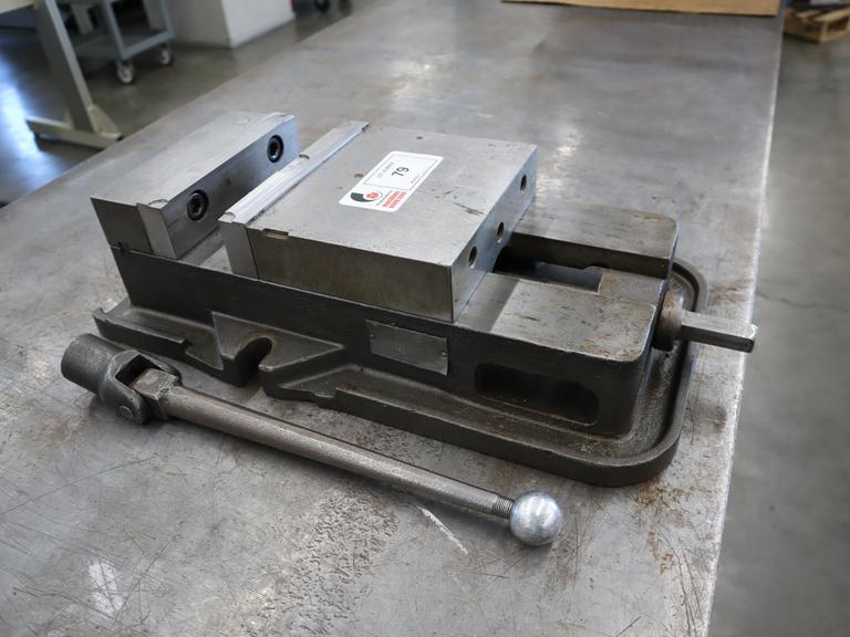 Kurt D-80 8" Machine Vise, Steel Jaws, Handle