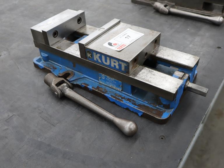 Kurt D-688 6" Machine Vise, Steel Jaws, Handle
