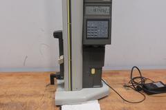Mitutoyo 518-315A Digital Linear Heght 1000, with Air Powered Float Function and Height Adjustment