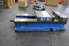 Kurt D-688 6" Machine Vise, Steel Jaws, Handle