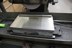Mitsui High-Tech MSG-200MH Hand Feed Surface Grinder, Mitutoyo KA-200 2-Axis DRO, 6"x12" Fine Pole Chuck, Coolant