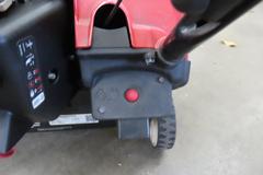 Toro Power Clear 5518ZE Gas Snow Thrower, 18" Clearing Width 99CCOHV 4 Cycle Engine, Electric Start