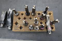 Komet Thru Spindle Coolant Insert Drills, 2 Flute, (12) ABS50 and (2) ABS 63 Holders