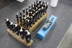Large Drills, Straight Shank w Wood Dividers