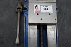 Kurt D-688 6" Machine Vise, Steel Jaws, Handle