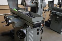 Mitsui High-Tech MSG-200MH Hand Feed Surface Grinder, Mitutoyo KA-200 2-Axis DRO, 6"x12" Fine Pole Chuck, Coolant