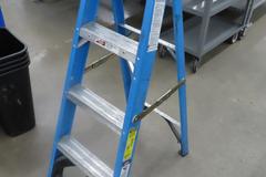 Werner 4' Step Ladder