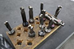 Komet Thru Spindle Coolant Insert Drills, 2 Flute, (12) ABS50 and (2) ABS 63 Holders