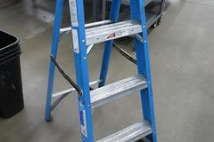 Werner 4' Step Ladder