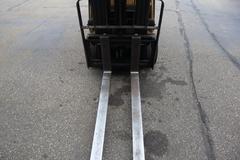 Caterpillar EC4000 Electric Forklift - 4000lb Capacity