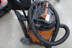 Rigid 16 Gal Portable Vacuum w Hose and Attachments