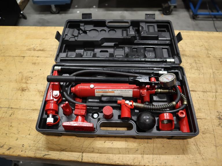 Pittsburgh 4-Ton Heavy Duty Hydraulic Body Repair Kit w/ Case & Attachments