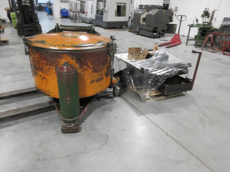 Tolhurst 48″ x 24″ Basket Centrifuge Chip Spinner, with Catch Pan and Accessories