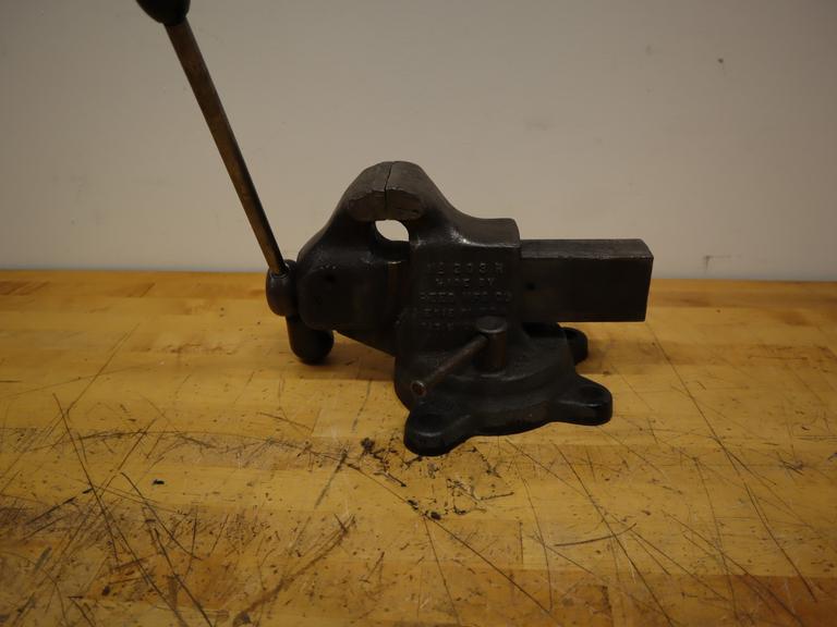 Reed No 203R 3" Bench Vise Swivel Base