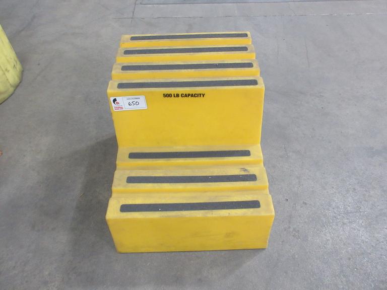 Plastic 2 Step Stair 500lb Capacity
