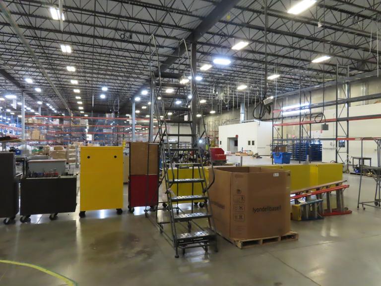 Gillis 12-Step Rolling Stairs, 10' High