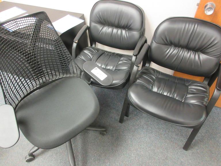 Rolling Office Desk Chair and 2 Side Chairs