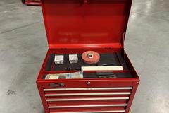 Top Tool Chest, 5 Drawer Ball Bearing, with Keys and Assorted Contents 