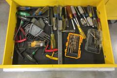 Kennedy 15-Drawer Locking Tool Chest, Portable with Keys and Contents