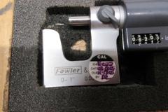 Mitutoyo Depth Micrometer 0"-3" W/ Case & 0"-1" Height Micrometer