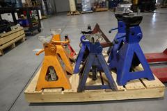Pallet "O" Jack Stands! 3-12 Ton Capacity (5 Sets)