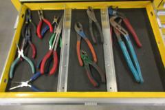 Kennedy 15-Drawer Locking Tool Chest, Portable with Keys and Contents