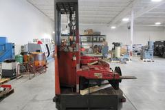 Raymond 071-SL60TF Narrow Aisle Electric Side Loader – 6,000 lb Capacity – 36V – 2-Stage 240" Lift Height