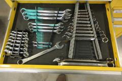 Kennedy 15-Drawer Locking Tool Chest, Portable with Keys and Contents