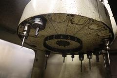 Haas VF-4 CNC Vertical Machining Center, 20 Station Carousel  Tool Changer, 7500 RPM Spindle, Chip Auger, Programmable Coolant