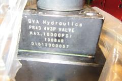 Lexair 5C 4 - Tri-Grip Collet Closer Mounted On Fixture W/ Open/Close Valve & Hytec 5000PSI Pump