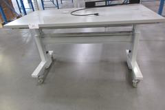 BostonTec Heavy Duty Metal Work Bench with Overhead Light and Adjustable Shelves, Portable