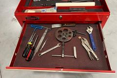 Top Tool Chest, 5 Drawer Ball Bearing, with Keys and Assorted Contents 