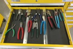 Kennedy 15-Drawer Locking Tool Chest, Portable with Keys and Contents