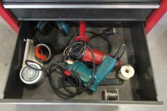 Crafstman 6-Drawer Rolling Tool Chest with Contents Including 6" Machine Vise