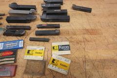 Lathe Stick Tooling Holders and Carbide Inserts, 5/8-1"