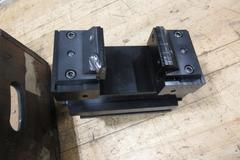 5-Axis 100MM/4" Centering Vice w/ Schunk VERO-SPA40 & Dozens of Aluminum Soft Jaws