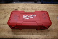 Milwaukee 6519-31 Corded Sawzall w/ Case