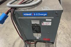 Linde E20 Electric Forklift 3,400# Cap, Side-Shift, Independent Fork Adjust, Hobart EZ-Charge Battery Charger