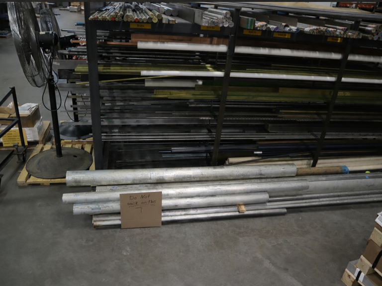 Surplus Round Stock – Assorted Aluminum (6061, 7075) & Mixed Material - *See Pictures*