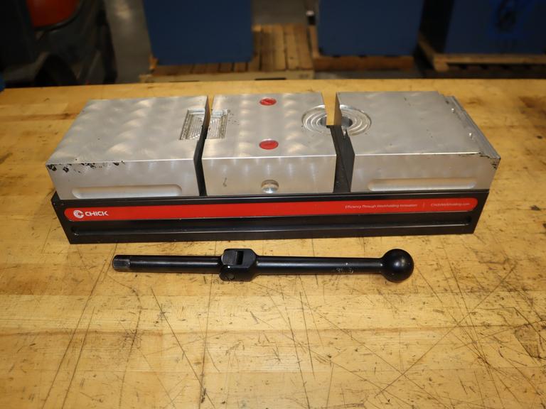 Chick Qwiklok 6" Double Lock Vise w/ Soft Jaws & Handle