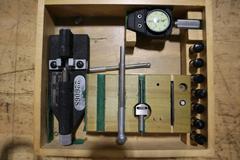 Brown & Sharpe 7570 1/8-1" Bore Gage w Case