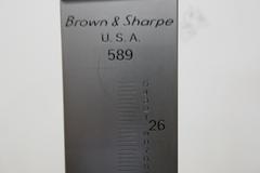 Brown & Sharpe Model 586 26" Vernier Height Guage with Wood Case