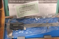 Digital Calipers, (2) Mitutoyo 6", (1) Mitutoyo 8", (1) Neiko 6"