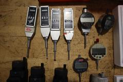 Digital Indicators and Travel Handhweel Indicators