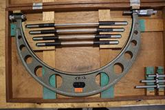 Mitutoyo 12"-16" Micrometer w Standards, Wood Case