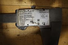 Mitutoyo Absolute Digimatic Verneer Caliper, 24"