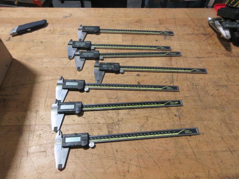 Mitutoyo 12" Digital Calipers (7pcs) ** Uknown Working Order or Accuracy **