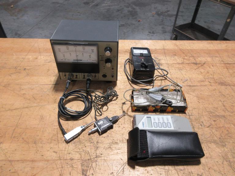 Federal Model EAS 3031 W11 Surface Roughness Tester with Probes, Webber Model 386 Guage Block Thermometer, and Other Guages